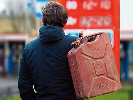 канистра бензина